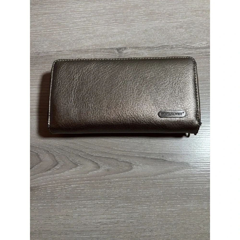 Montana West Western Tooled‎ Studded Wallet Pewter Metallic Trifold Zip Around